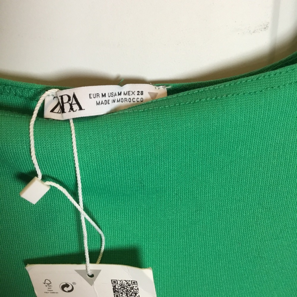 Zara Green Bodycon Midi Dress Scoop Neck Sleeveless Back Slit 5644/866 Size M - Picture 4 of 5